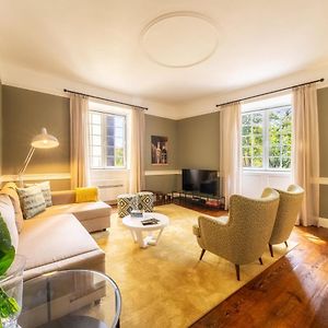 The Wine Lodges By An Island Apart
